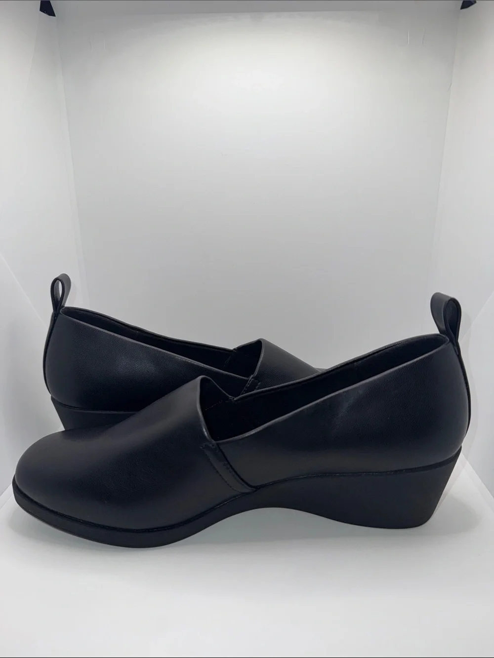 Aerosoles Trixie Wedges Slip On Shoes Black Vegan Leather Women’s 8 Wide 8W